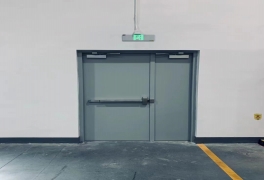 鋼質門